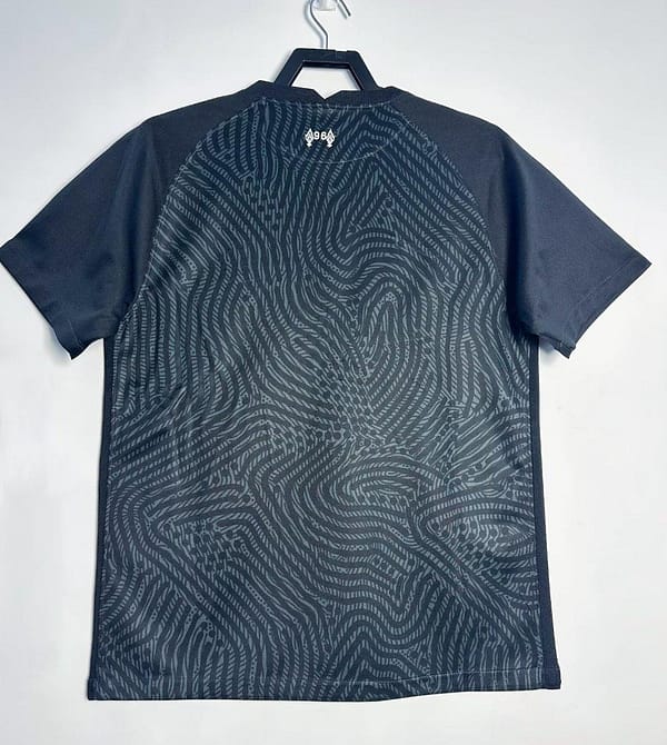 Retro 20/21 Liverpool Black Goalkeeper Jersey - Image 4