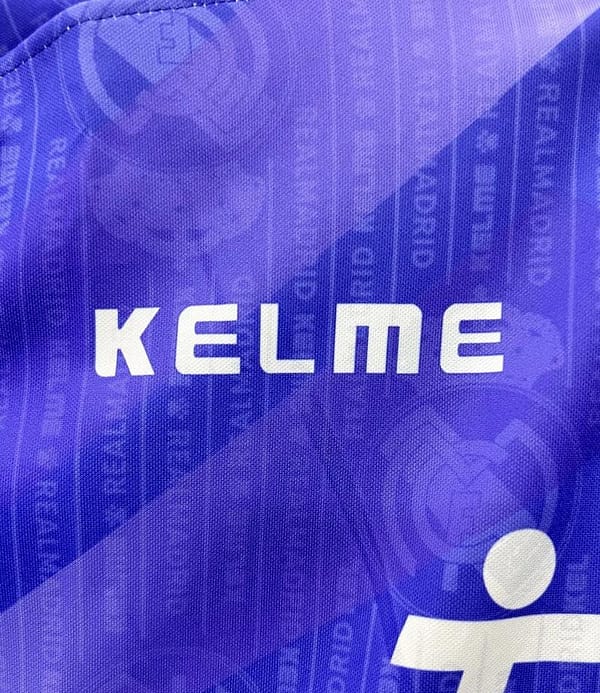 Retro 96/97 Real Madrid Away Jersey - Image 6