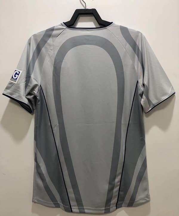 Retro 01/02 PSG Away Soccer Jersey - Image 2