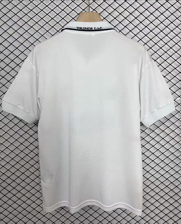 Retro 96/97 Valencia Away White Jersey - Image 6
