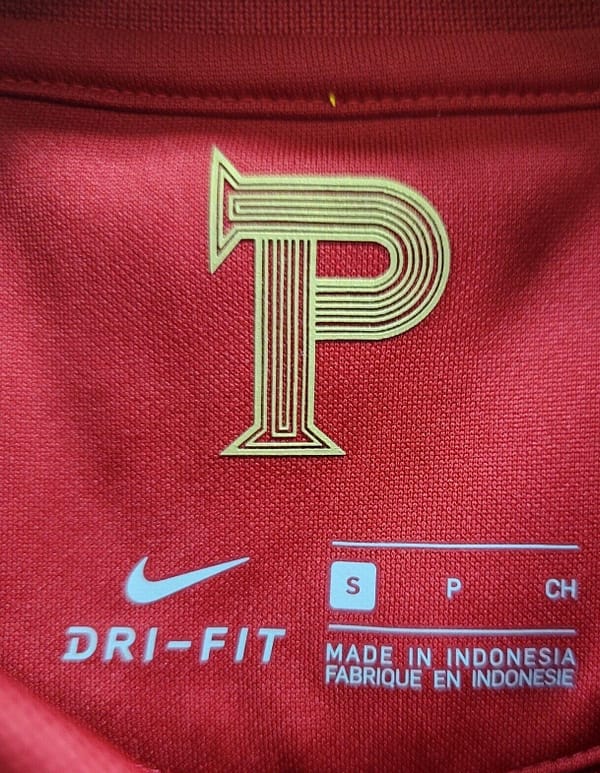 Retro 2020 Portugal Home Jersey - Image 9