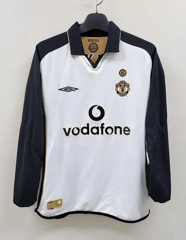 Retro 01/02 Manchester United Third Centenary Long Sleeve Reversible Jersey - Image 2