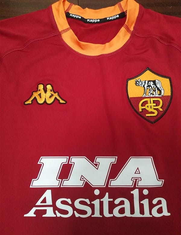 Retro 00/01 AS Roma Home Jersey - Image 9