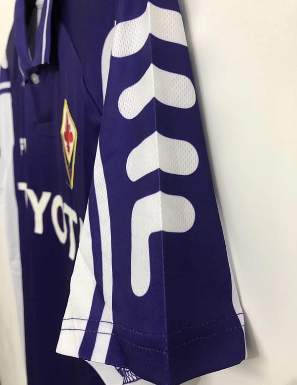 Retro 99/00 Fiorentina Home Soccer Jersey - Image 3