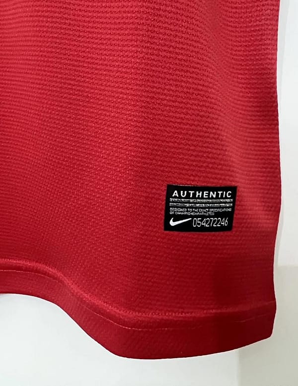 Retro 13/14 Manchester United Home Soccer Jersey - Image 3