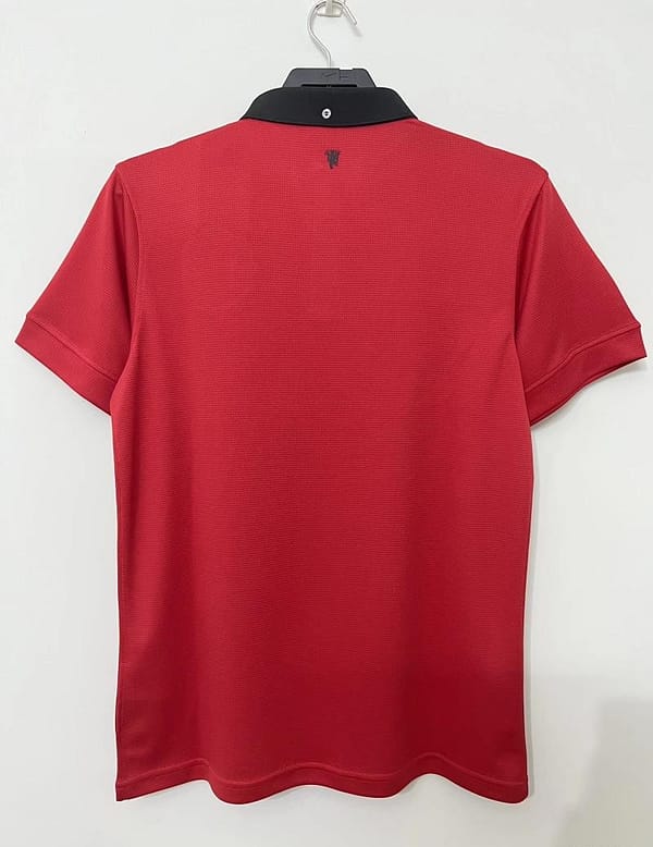 Retro 13/14 Manchester United Home Soccer Jersey - Image 5