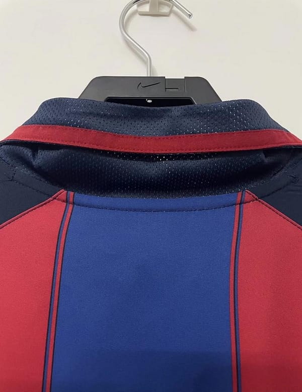 Retro 03/04 Barcelona Home Soccer Jersey - Image 4