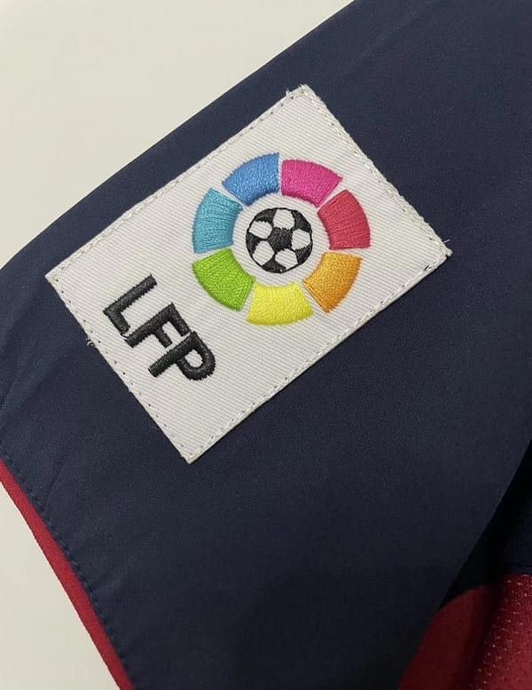 Retro 03/04 Barcelona Home Soccer Jersey - Image 6