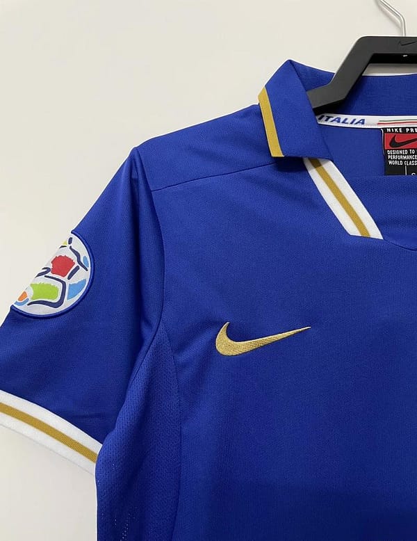 Retro 1996 Italy Home With 96 EURO Patch Soccer Jersey - Image 6