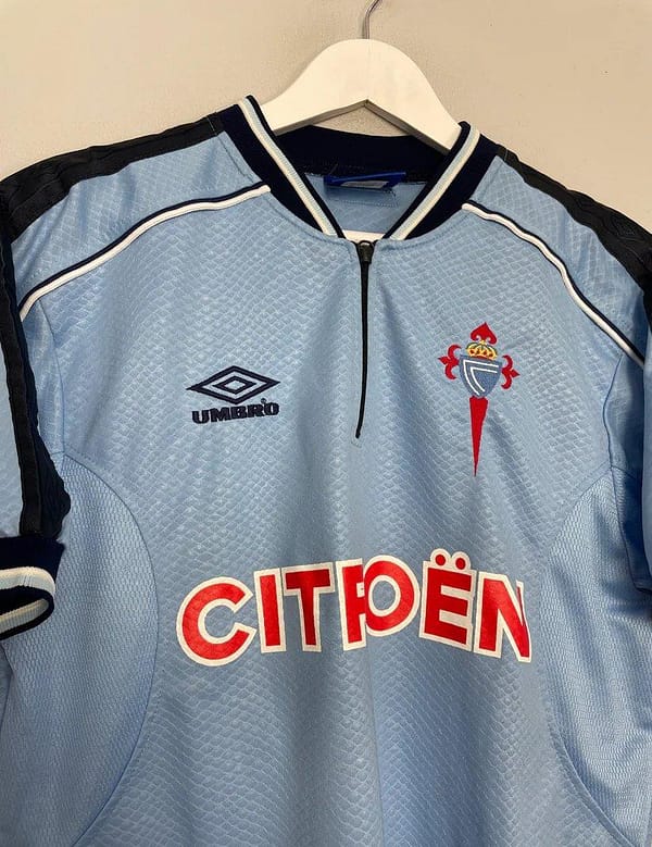 Retro 99/01 Celta de Vigo Home Jersey - Image 4