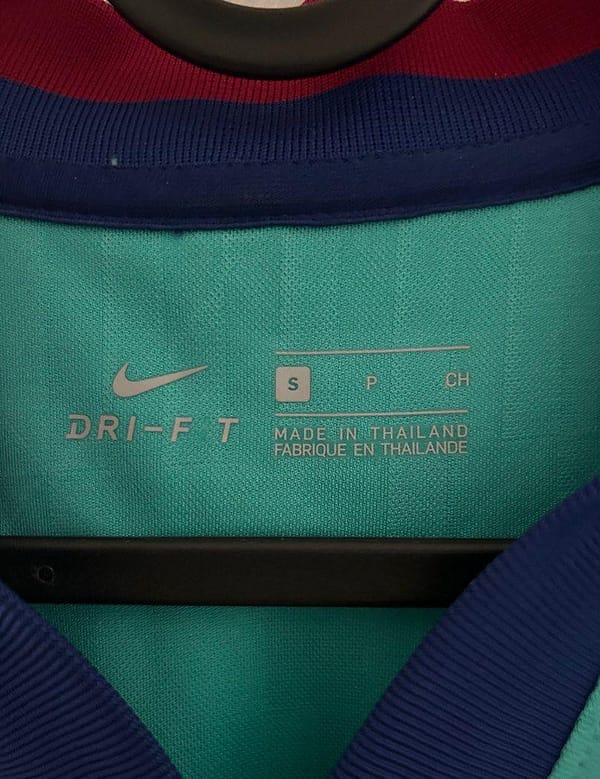 Retro 19/20 Barcelona Third Blue Jersey - Image 4