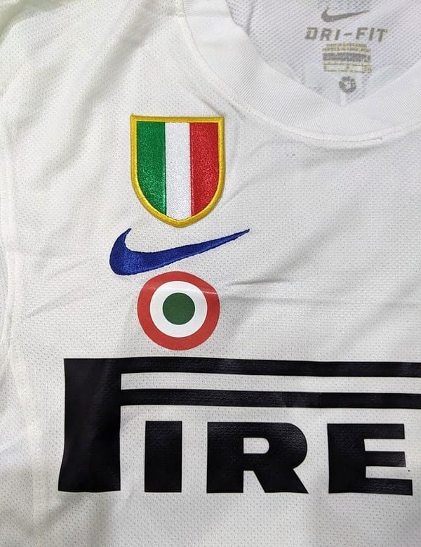 Retro 10/11 Inter Milan Away White Jersey With Full Patches - Image 3