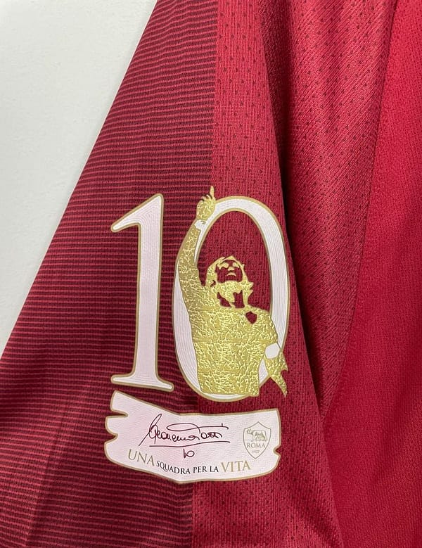 Retro 17/18 AS Roma Home Jersey Francesco Totti Signature Jersey Tribute For Last Match - Image 5