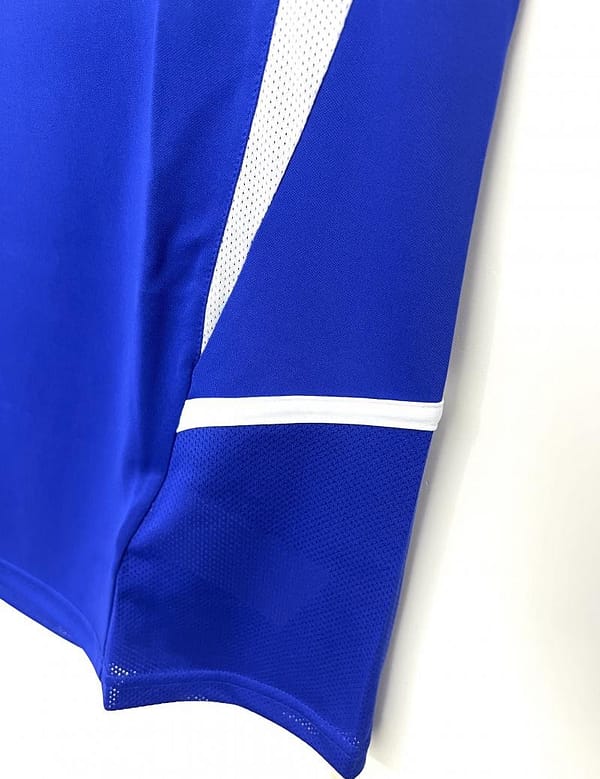 Retro 2002 Brazil Away Soccer Jersey - Image 2