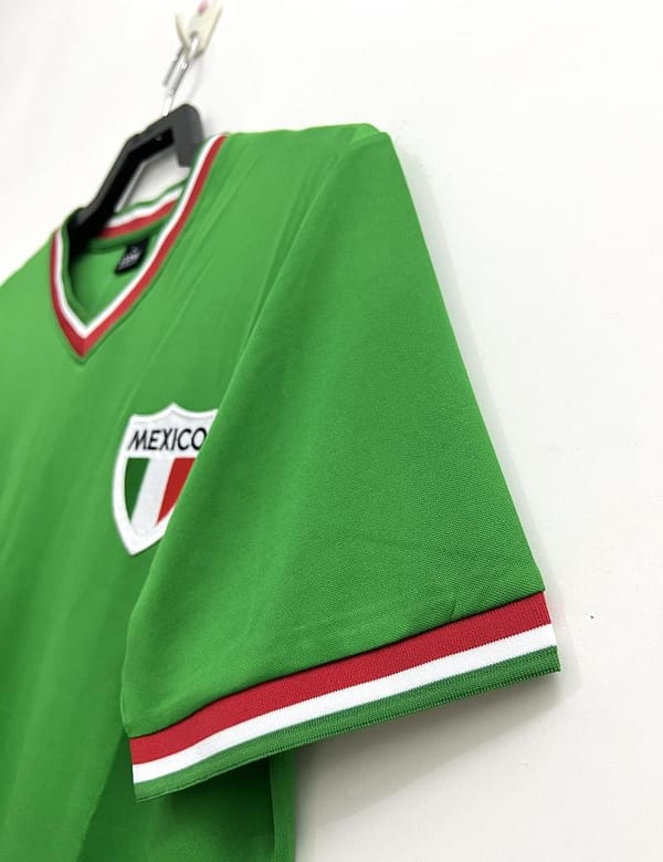 Retro 1970 Mexico Home Soccer Jersey - Image 2
