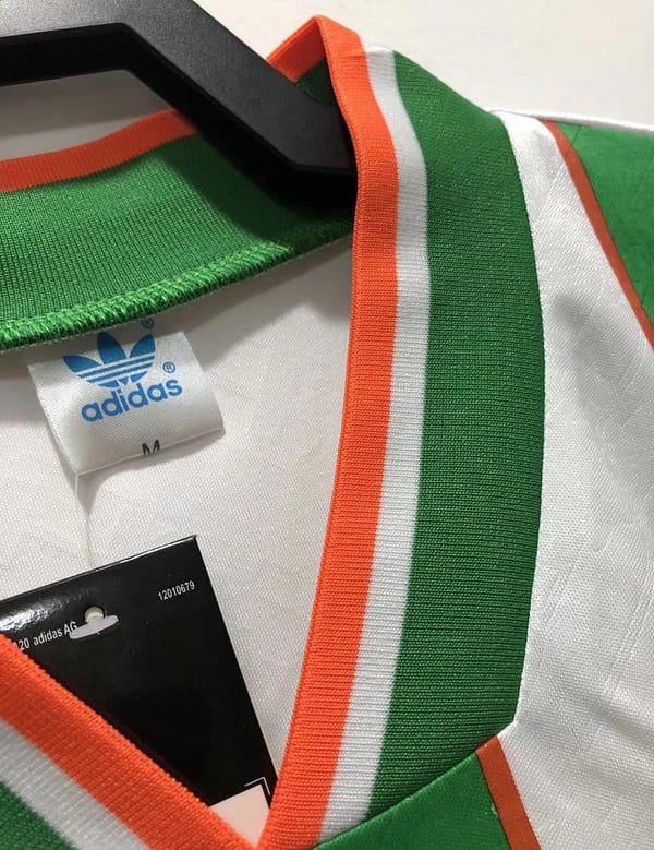 Retro 1994 Ireland Away White Soccer Jersey - Image 5