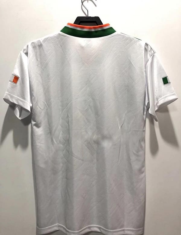 Retro 1994 Ireland Away White Soccer Jersey - Image 6