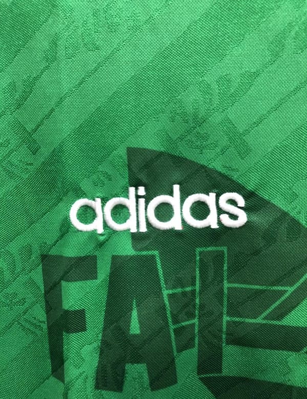 Retro 1994 Ireland Home Soccer Jersey - Image 5