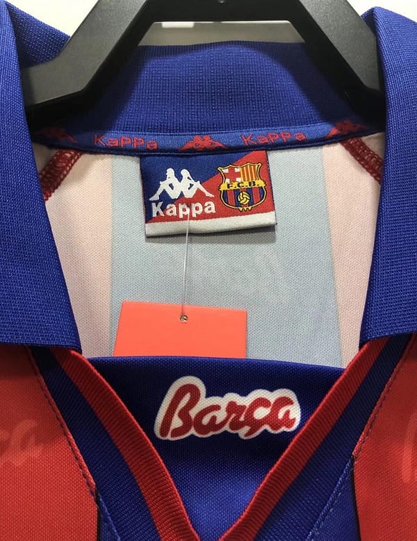 Retro 96/97 Long Sleeve Barcelona Home Soccer Jersey - Image 3