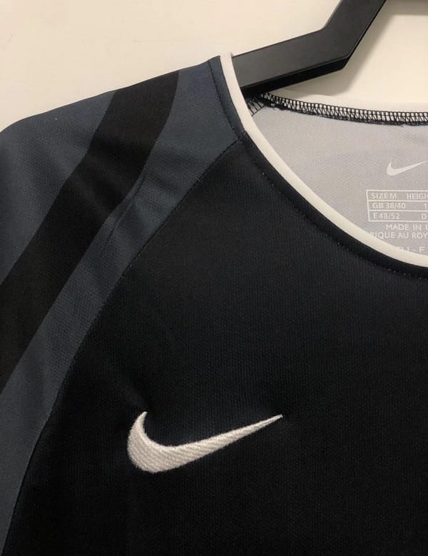 Retro 01/02 PSG Third Soccer Jersey - Image 9