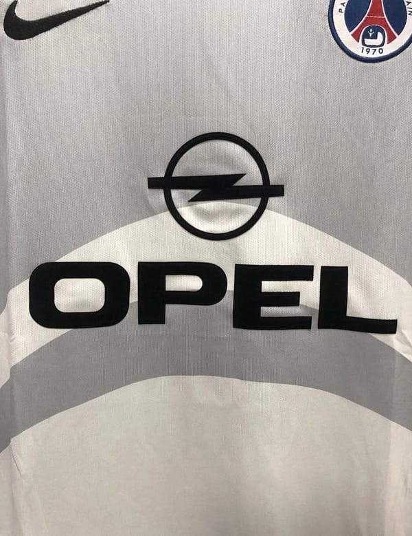 Retro 01/02 PSG Away Soccer Jersey - Image 8