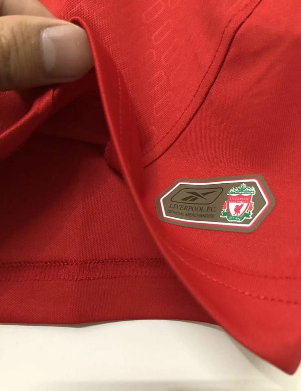 Retro 04/05 Liverpool Home Soccer Jersey - Image 3