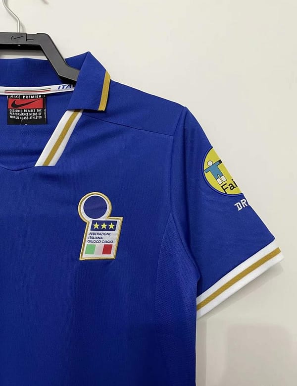 Retro 1996 Italy Home With 96 EURO Patch Soccer Jersey - Image 5