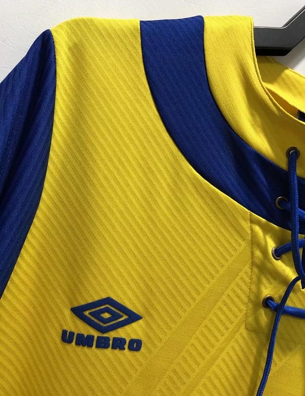 Retro 93/95 Parma Away Soccer Jersey - Image 9
