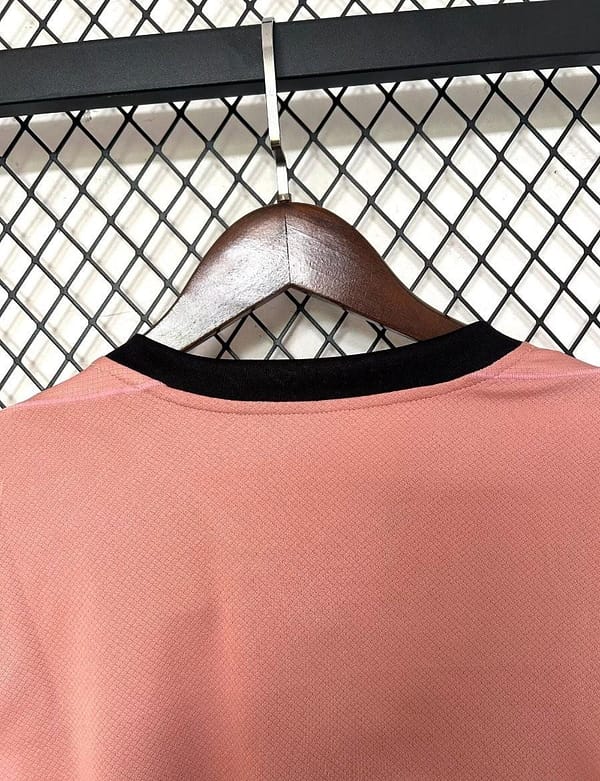 24/25 PSG Third Pink Long Sleeve Jersey - Image 7