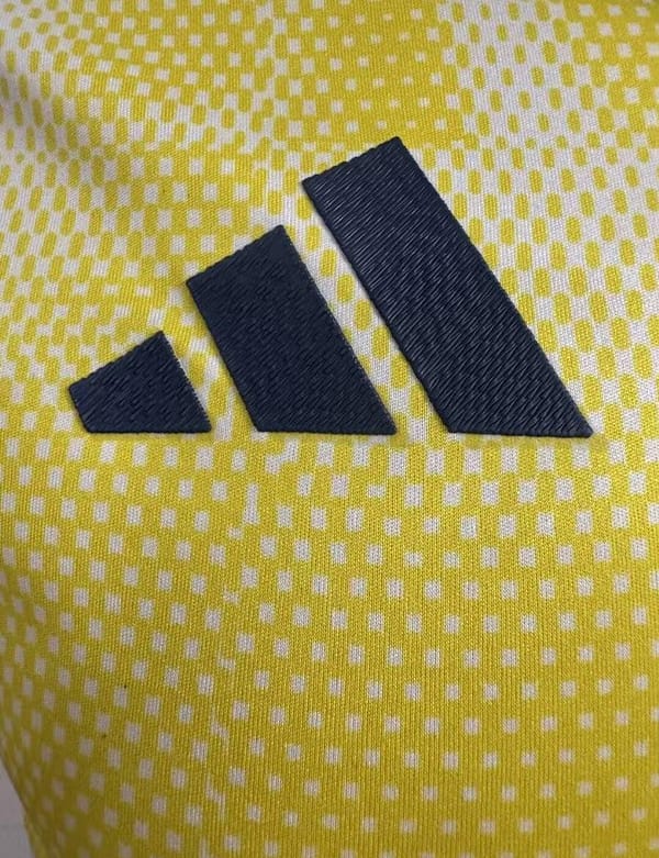 Player Version 24/25 Juventus Away Yellow Jersey - Image 4