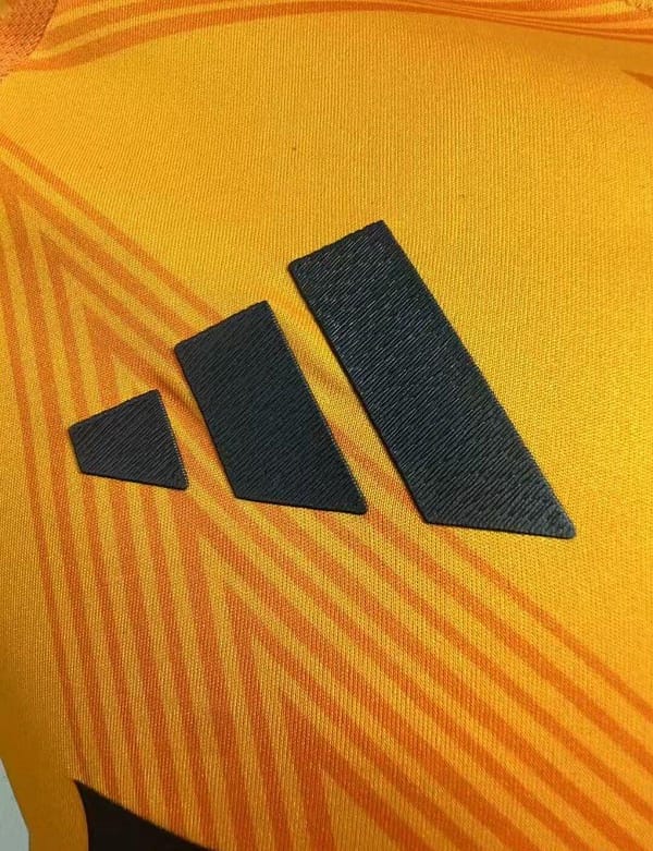 Player Version 24/25 Real Madrid Away Orange Jersey - Image 4