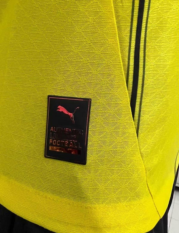 Player Version 24/25 Borussia Dortmund Home Jersey - Image 4