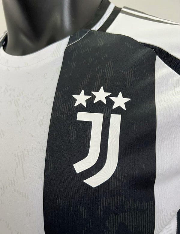 Player Version 24/25 Juventus Home Jersey - Image 2