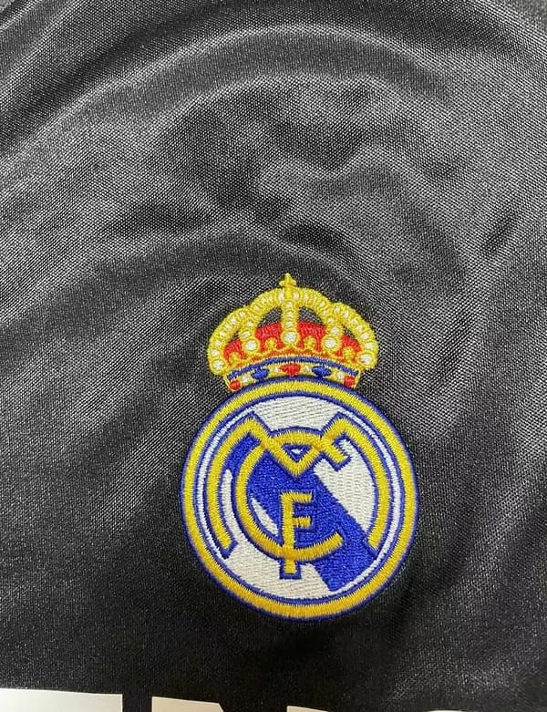 Retro 04/05 Real Madrid Third Black Long Sleeve Jersey - Image 3