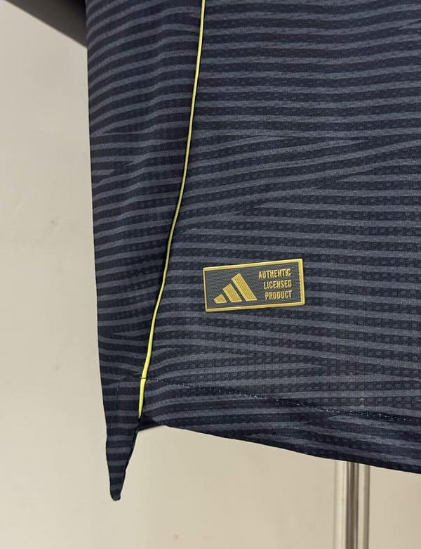 Player Version 25/26 Real Madrid Away Black Jersey - Image 5
