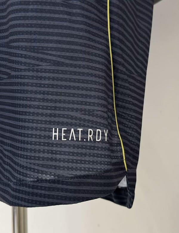 Player Version 25/26 Real Madrid Away Black Jersey - Image 6