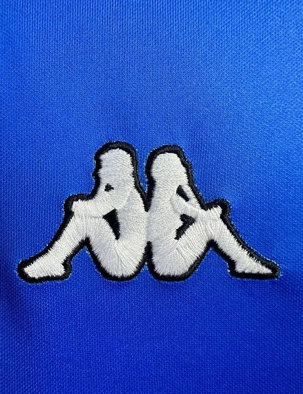 Retro 99/00 Juventus Away Long Sleeve Blue Jersey - Image 8