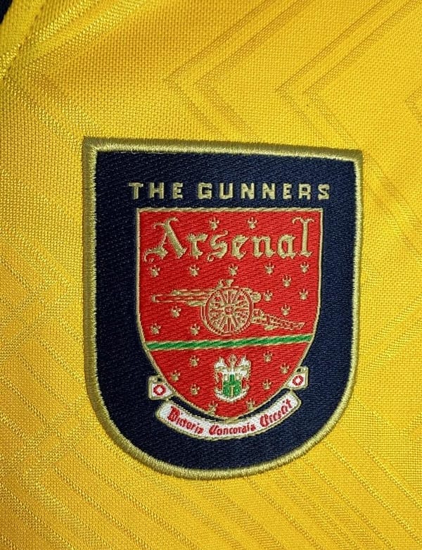 Retro 96/97 Arsenal Away Yellow Long Sleeve Jeresy - Image 5