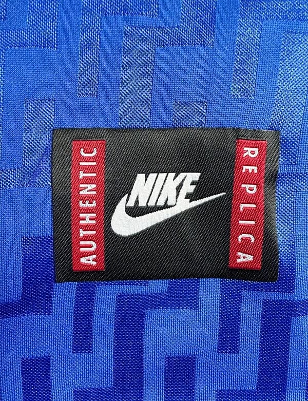 Retro 1995 Italy Home Jersey - Image 8