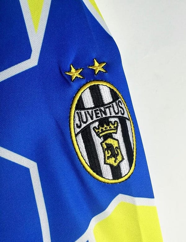 Retro 97/99 Juventus Away Blue Jersey - Image 6