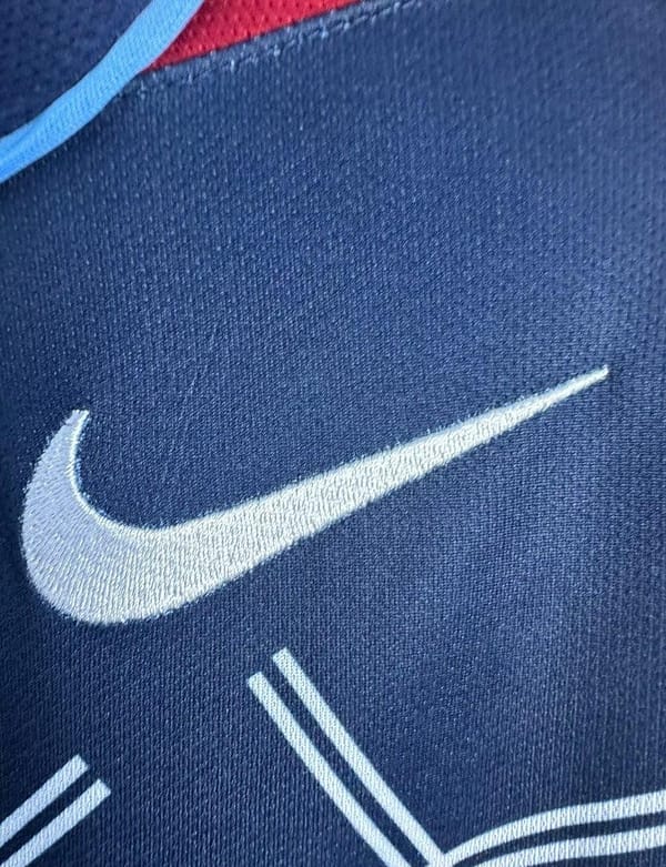 Retro 04/05 Long Sleeve Atletico Madrid Away Blue Jersey - Image 6