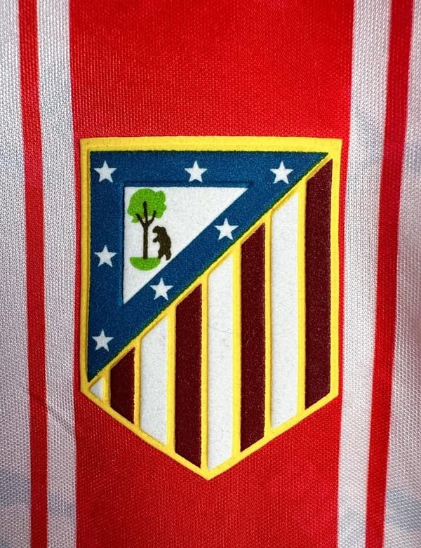 Retro 04/05 Long Sleeve Atletico Madrid Home Jersey - Image 3