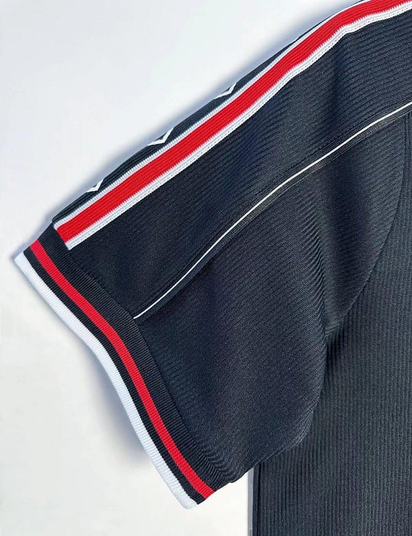 Retro 98/99 Manchester United Goalkeeper Navy Jersey - Image 6