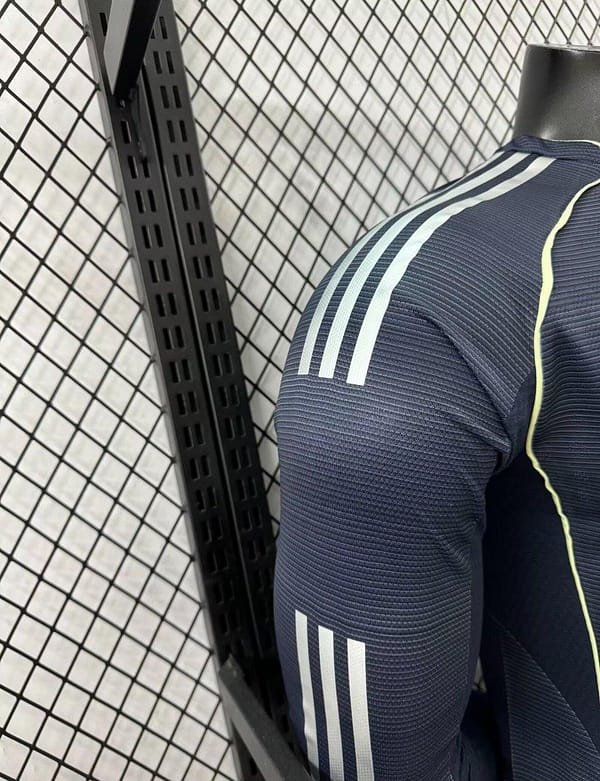 Player Version 25/26 Real Madrid Away Long Sleeve Jersey - Image 6