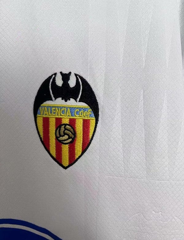 Retro 96/97 Valencia Away White Jersey - Image 3