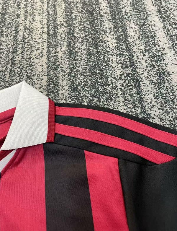 Retro Kids 09/10 AC Milan Home Jersey - Image 5