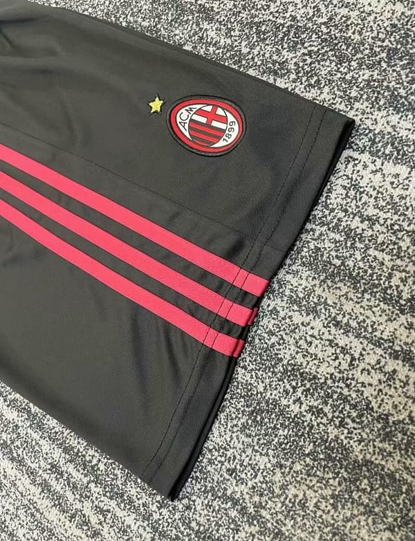 Retro Kids 09/10 AC Milan Home Jersey - Image 14