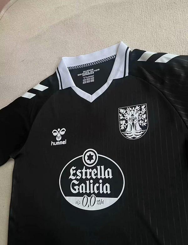 25/26 Celta Vigo 2025 Hummel "Olive Tree of 100 Years" Black Jersey - Image 2