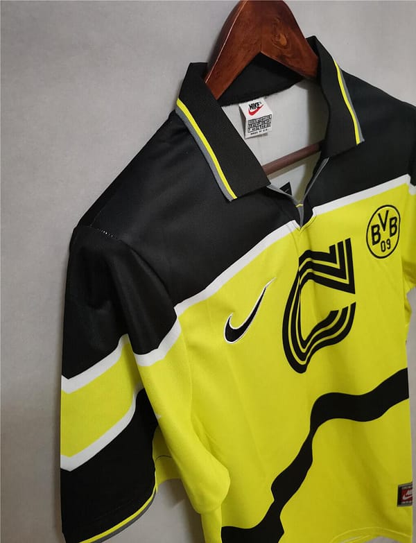 Retro 96/97 Borussia Dortmund Third Jersey - Image 6