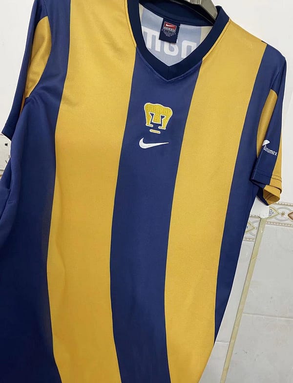Retro 00/01 Pumas UNAM Home Jersey - Image 3